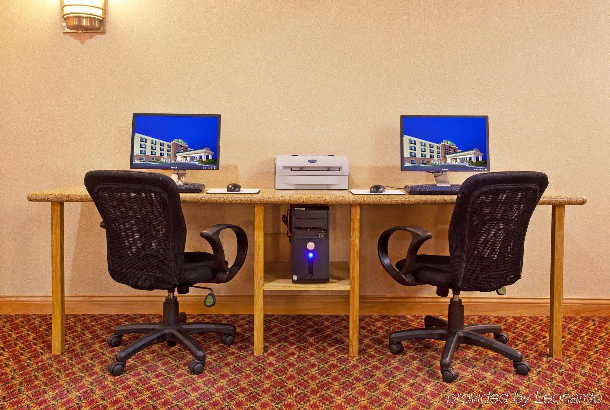 Holiday Inn Express Hotel & Suites Detroit-Utica By Ihg Instalações foto